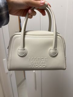 （分類：）位於 。 由 in_hk_people 提交（商品編號 1360842096，圖片 1）。簡介： 。