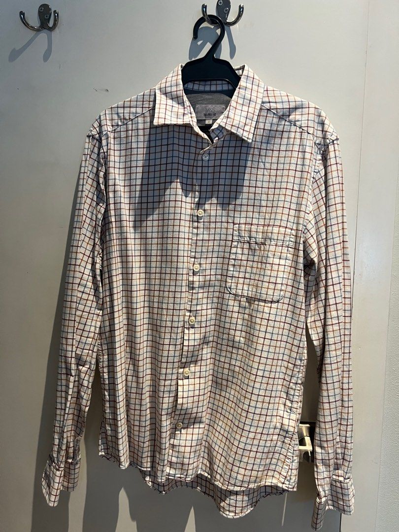 Marks and Spencer Long Sleeves Polo (Category: Tshirts & Polo Shirts ) located in Mandaluyong City. Submitted by ryansls (Listing ID 1360849576, Image 1). Description: Original 100%.
