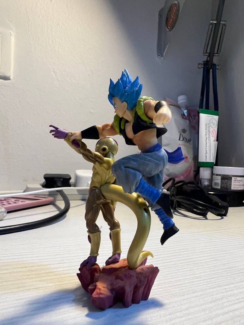 Figurine Dragon Ball Z Super Ichibansho - SSJ Blue God Gogeta (Bandai, Sans Boîte)