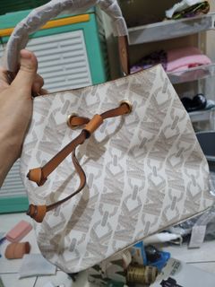 (Kategori: ) berada di . Dikirim oleh stephanie_nie (ID iklan 1360773102, Gambar 1). Deskripsi: .