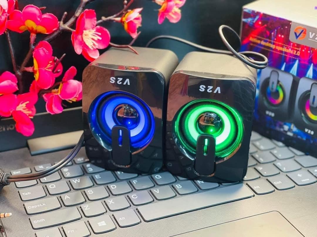 Mini laptop speaker (Category: Soundbars, Speakers & Amplifiers) located in Manila. Submitted by erick80762 (Listing ID 1360871311, Image 2). Description: .