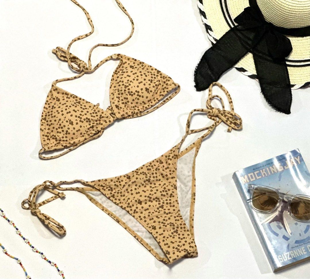 Nude Two-Piece w/ flower prints (Category: Bikinis & Swimsuits) located in Manila. Submitted by mariellie21 (Listing ID 1360759070, Image 1). Description: .