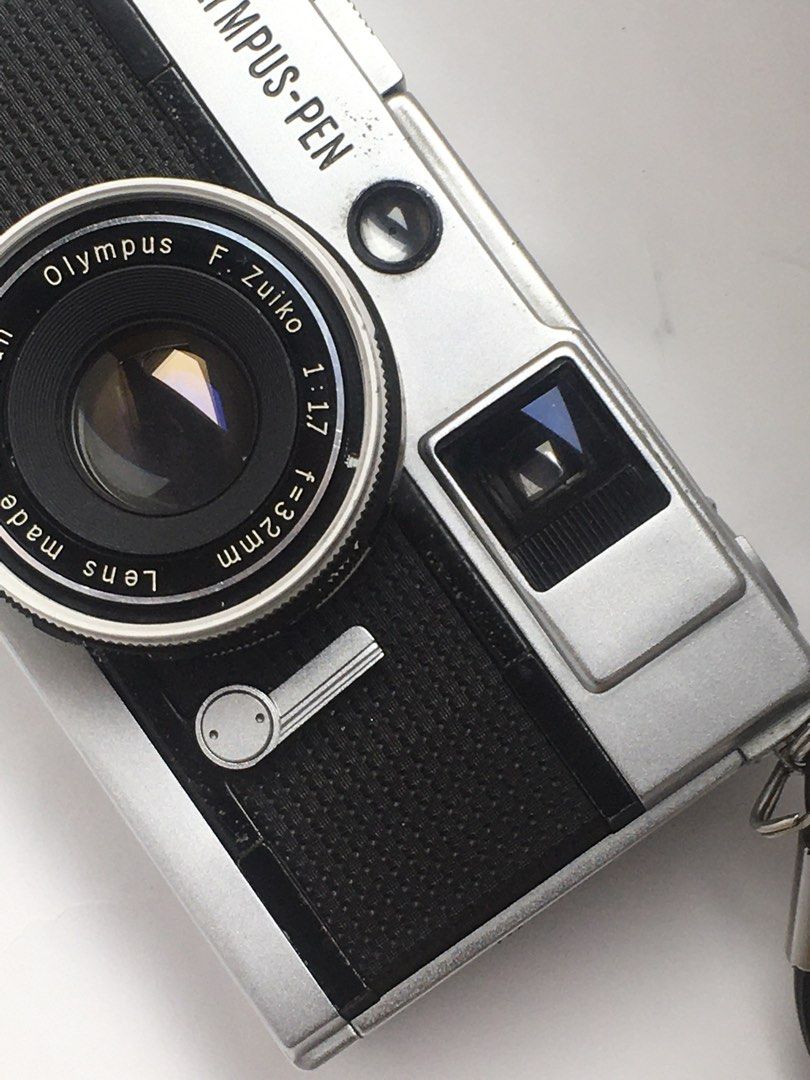 🌼Pen EED halframe camera (Category: Cameras) located in Las Pinas. Submitted by film101 (Listing ID 1360811962, Image 2). Description: 🍁Olympus PEN EED film camera Halframe camera with very good meter! -🍃bought in Hk/new arrival!! -🪷Meter working and seems accurate -🪷finder clean -🪷auto working -🪷aperture priority all working -🪷wind knob smooth -🪷cosmetics check the photos -optics with tiny fungus in the circumference side unnoticeable /