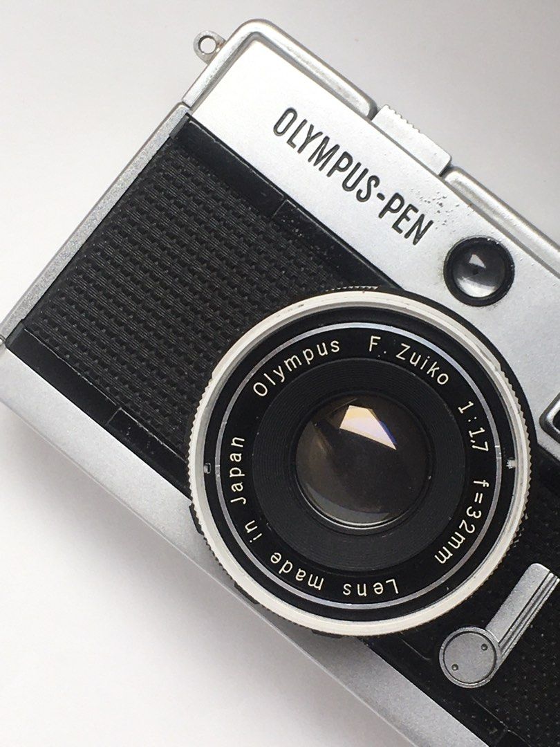 🌼Pen EED halframe camera (Category: Cameras) located in Las Pinas. Submitted by film101 (Listing ID 1360811962, Image 3). Description: 🍁Olympus PEN EED film camera Halframe camera with very good meter! -🍃bought in Hk/new arrival!! -🪷Meter working and seems accurate -🪷finder clean -🪷auto working -🪷aperture priority all working -🪷wind knob smooth -🪷cosmetics check the photos -optics with tiny fungus in the circumference side unnoticeable /