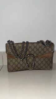 (Category: ) located in . Submitted by preloved_qz (Listing ID 1360741121, Image 1). Description: .
