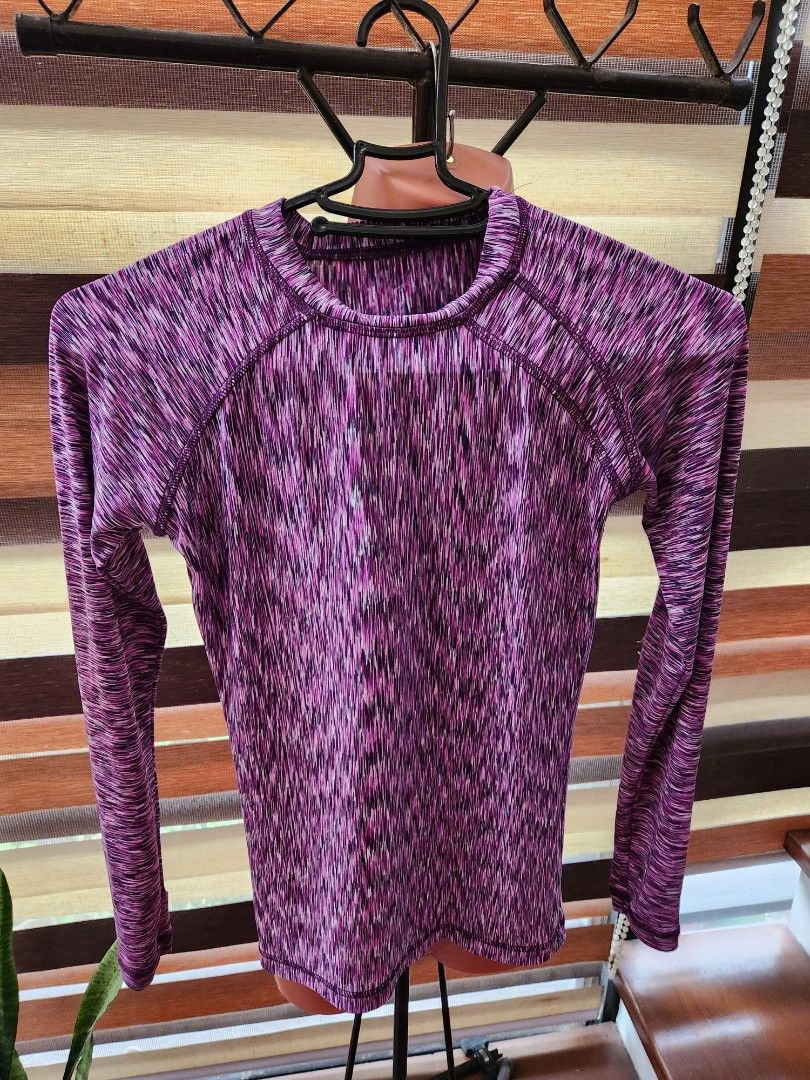 Preloved Kids Sports Attire Bundle (Category: Babies & Kids Fashion) located in Makati City. Submitted by acequiz (Listing ID 1360758166, Image 3). Description: Preloved Sports Attire Bundle 5pcs sports attire all in Please check picture for the size..