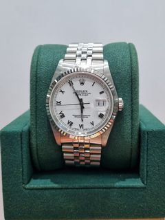 (Category: ) located in . Submitted by ngeehoewatches (Listing ID 1360790599, Image 1). Description: .