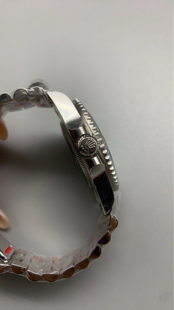Rolex GMT MASTER 2 Bruce Wayne (Category: Luxury Watches) located in Manila. Submitted by watchmnlph (Listing ID 1360760883, Image 3). Description: 9.04L stainless steel V3 Ceramic Bezel Sapphire Crystal Jubilee Fb wtch.ph Ig wtch.ph_ — see reviews and proof of transactions here.