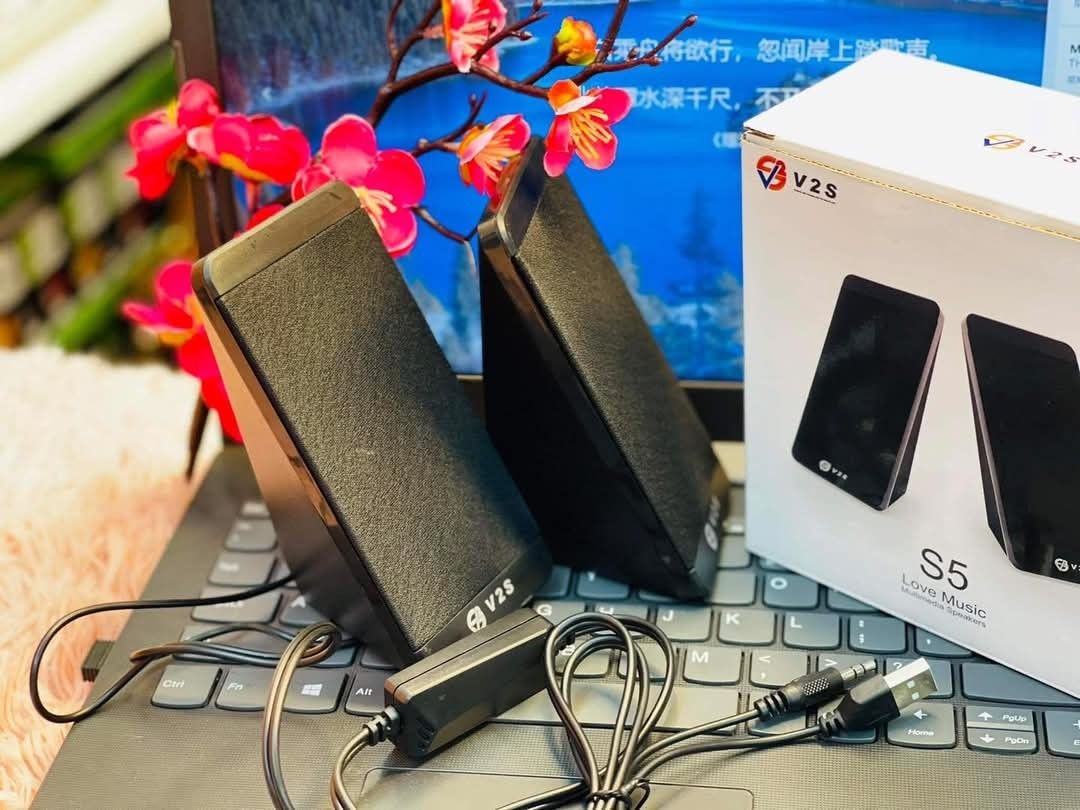 S5 laptop speaker (Category: Soundbars, Speakers & Amplifiers) located in Manila. Submitted by erick80762 (Listing ID 1360871360, Image 1). Description: .