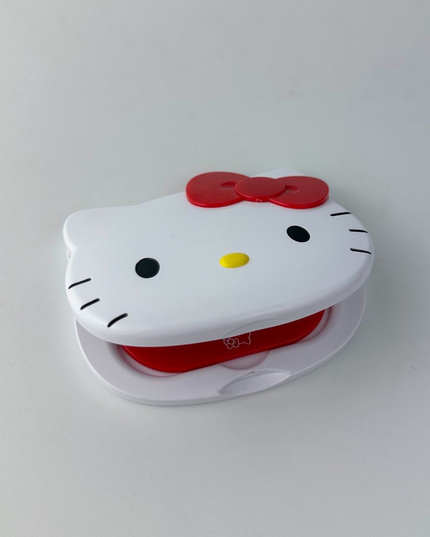 Sanrio Hello Kitty Compact Mirror with Comb (Category: Makeup) located in Manila. Submitted by pochaccolate (Listing ID 1360731093, Image 3). Description: New Arrival: A mirror and comb in one—because looking cute should always be this easy ! Perfect for your purse, pocket, or travel bag 👜🪞 *don’t forget to peel the protective film before use Sanrio Compact Mirror with Comb ౨ৎ ˖ ࣪⊹ Available designs 🍵 Hello Kitty 🍵 My Melody 🍵 Cinnamoroll (s