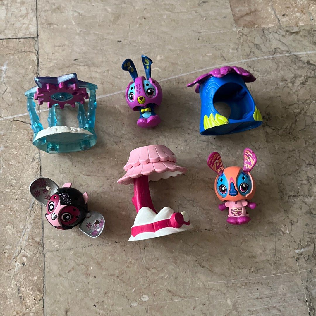 TAKE ALL Spinmaster Zoobles Bundle (Category: Designer & Blind Box Toys) located in Cebu City. Submitted by twaysew (Listing ID 1360755903, Image 1). Description: take all for 400.