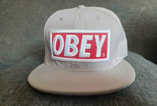 (Kategori: ) berada di . Dikirim oleh unkledstore (ID iklan 1360871235, Gambar 1). Deskripsi: .