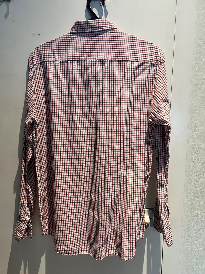 Uniqlo Long Sleeves Polo (Category: Tshirts & Polo Shirts ) located in Mandaluyong City. Submitted by ryansls (Listing ID 1360849296, Image 2). Description: Original 100% Uniqlo.