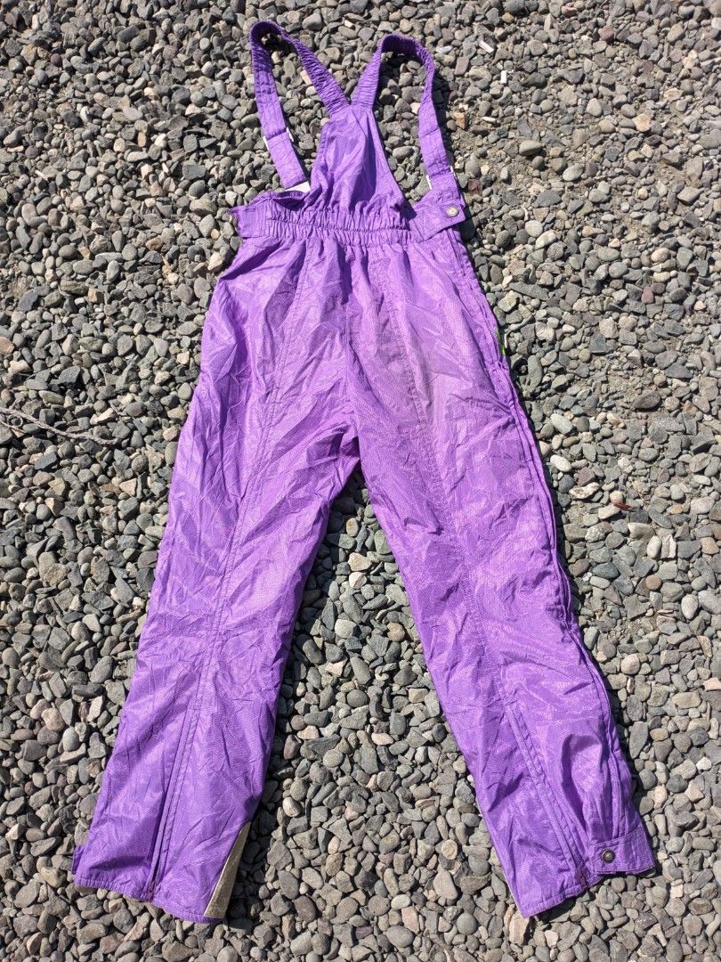 Vintage Fablice Ski Jumper (Category: Sets & Coordinates) located in Manila. Submitted by segunda.mano.ph (Listing ID 1360777787, Image 3). Description: In Good Condition size 32-36.