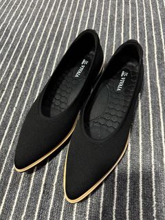 (Category: ) located in . Submitted by deniellelim (Listing ID 1360734049, Image 1). Description: .