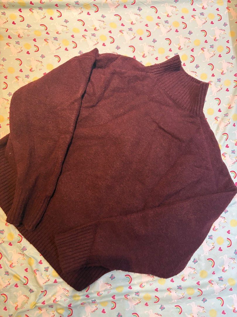 Zara sweater (Category: Coats, Jackets and Outerwear) located in Makati City. Submitted by prelovedbysofiaa_ (Listing ID 1360731513, Image 1). Description: Used once in HK Small size .