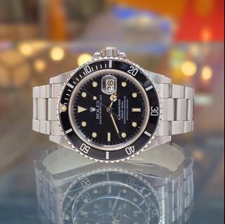 (Category: ) located in . Submitted by davidofftimepieces (Listing ID 1360905685, Image 1). Description: .