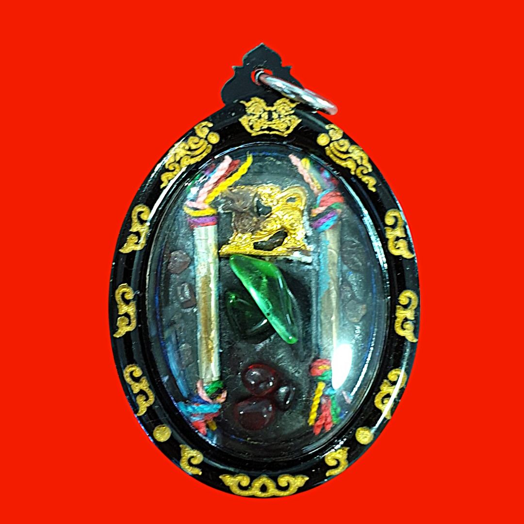 [$50] Phra Rahu Locket with Singha, Jemstones, Takrut, LP Pong, Wat ...