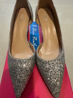 由 stella1028 (刊登 ID 1361004448，圖片 1) 提交，位於 的 (類別：)，說明：。