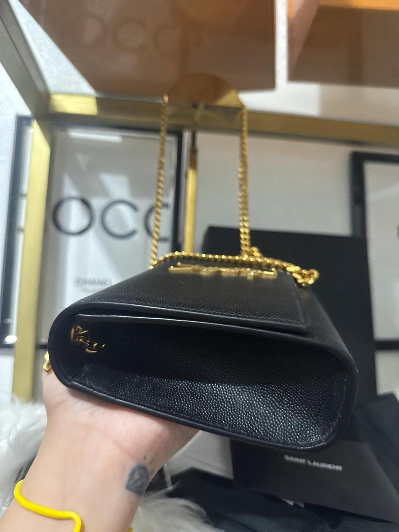 Authentic YSL kate Wallet on chain (Category: Luxury Bags & Wallets) located in Quezon City. Submitted by jhaediah (Listing ID 1361021433, Image 3). Description: May rubs sa may flap Pero overall mgndang maganda pa Comes complete yan w receipt with box mid 2023 lang small size.