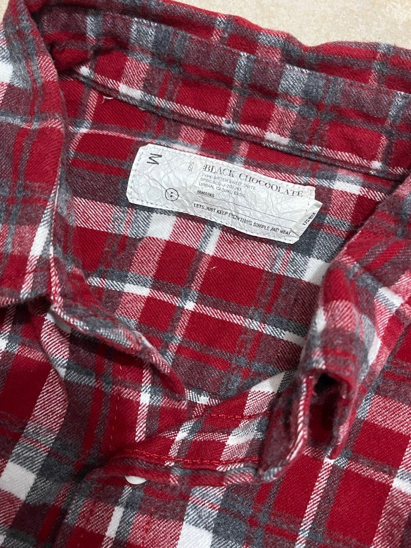 Black chocolate flannel (Category: Coats, Jackets and Outerwear) located in Manila. Submitted by k_decluttering (Listing ID 1360944812, Image 2). Description: Size: M.