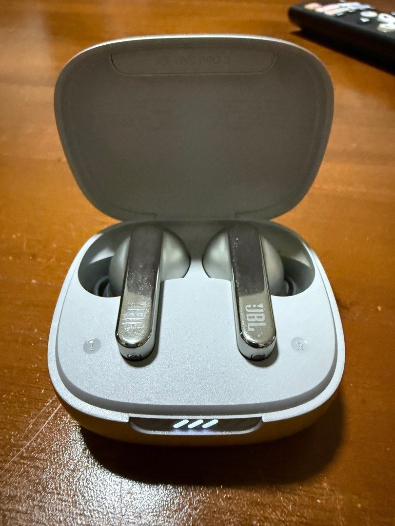 Bluetooth wireless in-earbuds65076305075459111