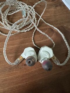 （分類：）位於 。 由 jezzzzzzzy 提交（商品編號 1359802041，圖片 1）。簡介： 。