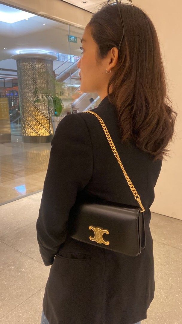 Celine multipochette (pre order) (Category: Luxury Bags & Wallets) located in Las Pinas. Submitted by glamdustph (Listing ID 1360956936, Image 2). Description: 💯 authentic STAFF SALE (1PC ONLY) 3-4 weeks eda at least 40k dp plus loc sf Thank you.