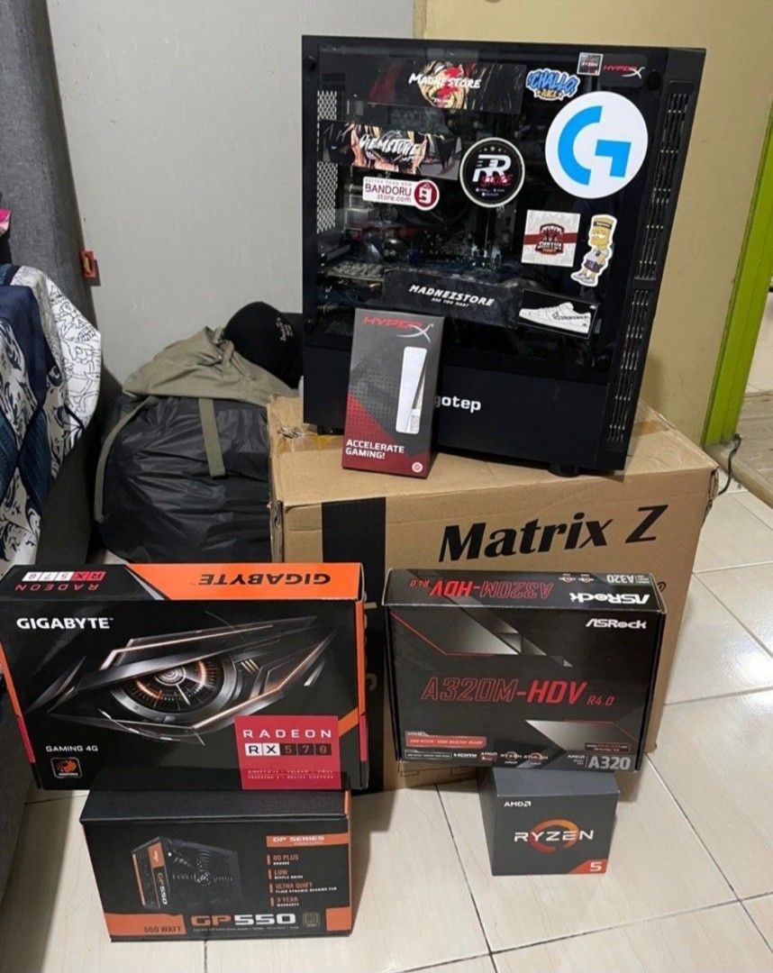Computer (Category: Desktops) located in Sungai Buloh. Submitted by legendm63 (Listing ID 1361023724, Image 3). Description: sell utk kawin. game online swmua boleh go 120fps. marvel rival, valorant , overwatch, cs go. slight negotiation. full set pc game include keyboard, speaker and mouse. just plug and play.