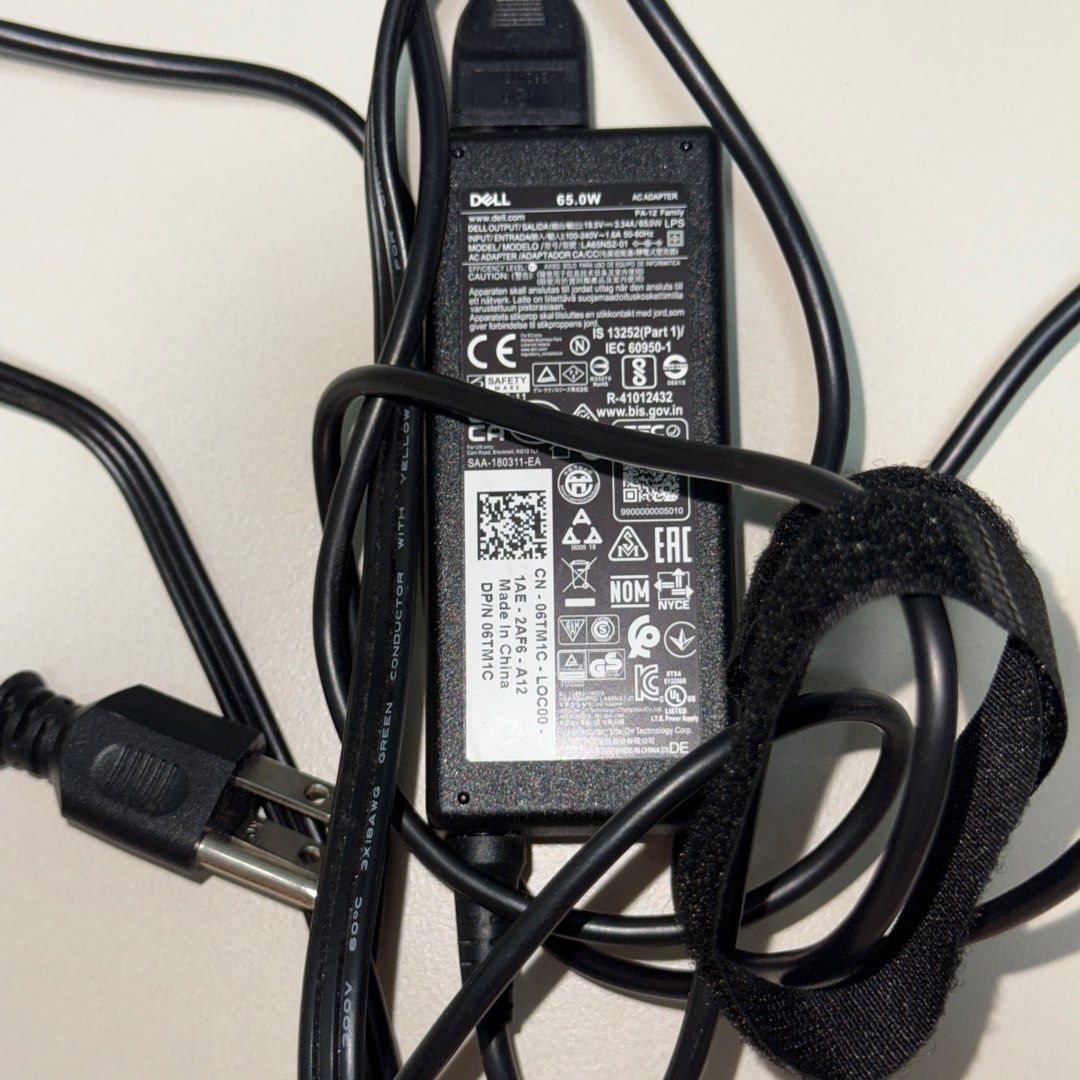 Dell Laptop Charger (Category: Chargers) located in Quezon City. Submitted by pxstel.elephants (Listing ID 1360972007, Image 1). Description: ♡ original ♡ rfs: extra set & sold away the laptop mop: gcash/bank transfer (bdo/bpi) mod: meet up/lalamove loc: qc.