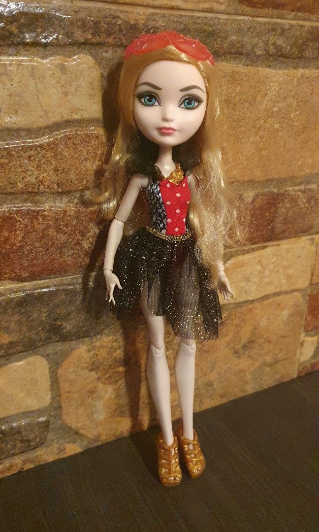 Ever After High Dolls (Category: Figurines & Statues) located in Makati City. Submitted by ysl1222 (Listing ID 1361023597, Image 2). Description: Sold: 1. Legacy Day Raven Queen 3. C.A. Cupid Available: 2. Apple White Php1,500 4. Ashlynn Php1,500 5. Hunter Huntsman Php1,500 Rfs decluttering MOP bank transfer MOD lalamove, grab, lbc.