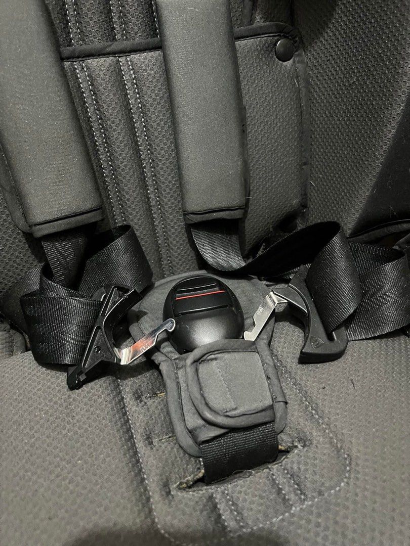 GRACO (Category: Car Seats) located in Quezon City. Submitted by mythingsandeverything (Listing ID 1361031849, Image 3). Description: .