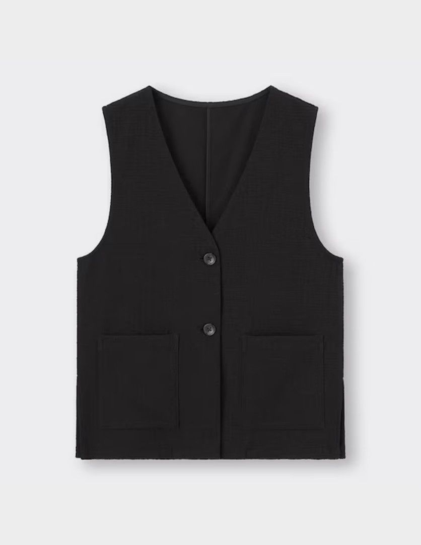 GU by Uniqlo Vest top (Category: Others Tops) located in Quezon City. Submitted by coco_1103 (Listing ID 1361036330, Image 2). Description: Brandnew with tag GU by Uniqlo Vest Top fit to Small -Slim med delivery via Lalamove payment first via Gcash.