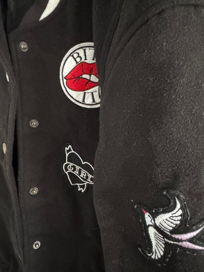 H&M Varsity Jacket with Patches (Category: Coats, Jackets and Outerwear) located in Mandaluyong City. Submitted by fromfran (Listing ID 1360953274, Image 3). Description: .