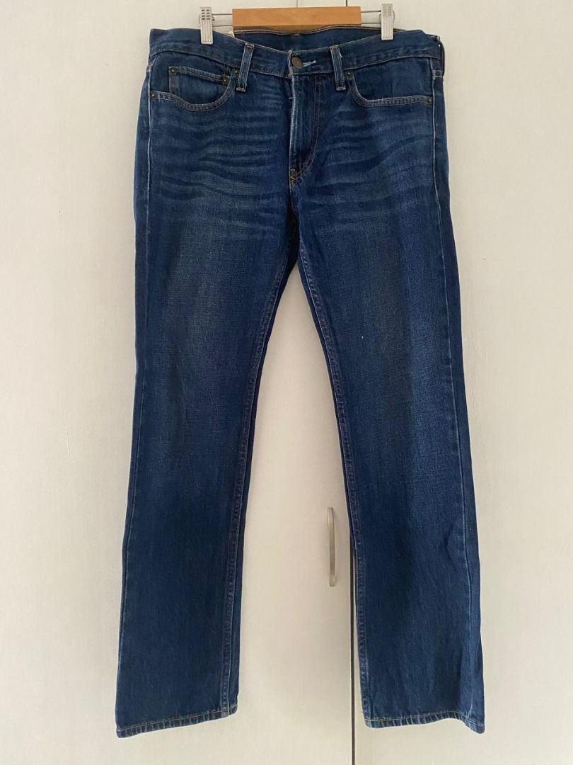 Hollister | Dark Denim Jeans (Category: Jeans) located in Las Pinas. Submitted by _chic (Listing ID 1360988839, Image 1). Description: Authentic Waist size 30-31 .