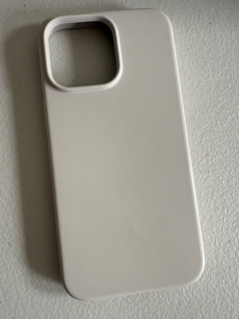 Iphone15 Pro max Elago Magsafe silicone case (Category: iPhone 15 Series) located in Angeles City. Submitted by aviatrixjmh (Listing ID 1360952508, Image 1). Description: iPhone 15 Pro max Elago Magsafe silicone case Color: Stone .