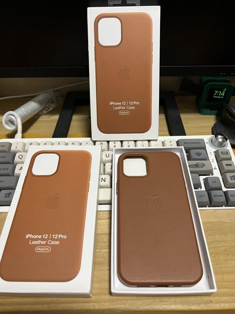 iPhone 12/12 Pro Leather Case [MAGSAFE] (Category: iPhone 12 Series) located in Manila. Submitted by mercedgret74092 (Listing ID 1360881581, Image 1). Description: pm me.
