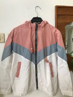 (Kategori: ) berada di . Dikirim oleh likeapreloved (ID iklan 1360956337, Gambar 1). Deskripsi: .