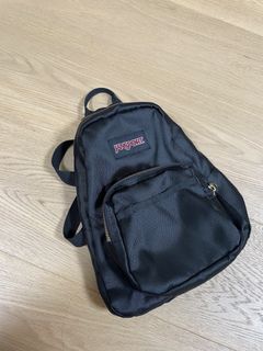 （分類：）位於 。 由 sellllllll_ 提交（商品編號 1360898152，圖片 1）。簡介： 。
