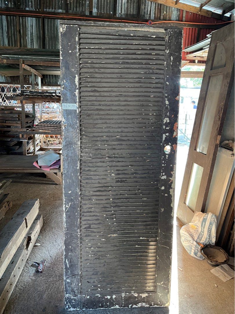 Louver Door (Category: Locks, Doors & Gates) located in Makati City. Submitted by krizzzyy (Listing ID 1360995838, Image 1). Description: Louver Door For Sale Size: 76x190.