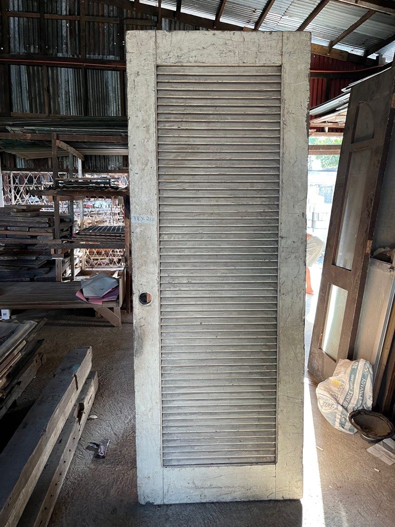 Louver Door (Category: Locks, Doors & Gates) located in Makati City. Submitted by krizzzyy (Listing ID 1360996521, Image 2). Description: For Sale: Louver Door Size: 78x210 CM.