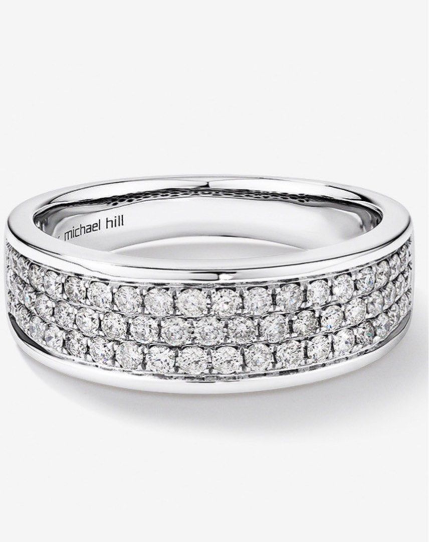 Mens Natural Stone Diamond Ring Size 11 (Category: Rings) located in Quezon City. Submitted by rc_rd (Listing ID 1361011080, Image 1). Description: Bought in australia at michael hill diamond store in adelaide south australia. Guaranteed real natural diamonds with DEF color VS - TOP SI clarity for your husband and boyfriend. Still negotiable.