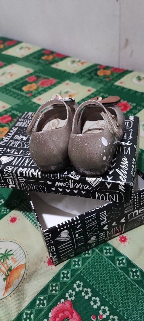 Mini Melissa Ultra Girl + Lady (Category: Babies & Kids Fashion) located in Tacloban City. Submitted by chaomg (Listing ID 1360989533, Image 3). Description: ***Fixed Price*** Well used but well loved. Letting go of my daughter's Mini Melissa Collection. Colour: Pink/Glitter Silver Size: USA 7 imagine I kept this for more than 6years because I just can't let it go. It still comes with a box and dust cover. MOP: Gcash only Shipping: LBC/JnT.