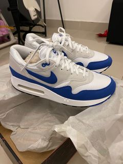 (Category: ) located in . Submitted by sneakerlogist (Listing ID 1360929181, Image 1). Description: .