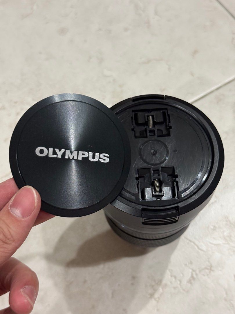 Olympus 7-14mm f/2.862863071423363114
