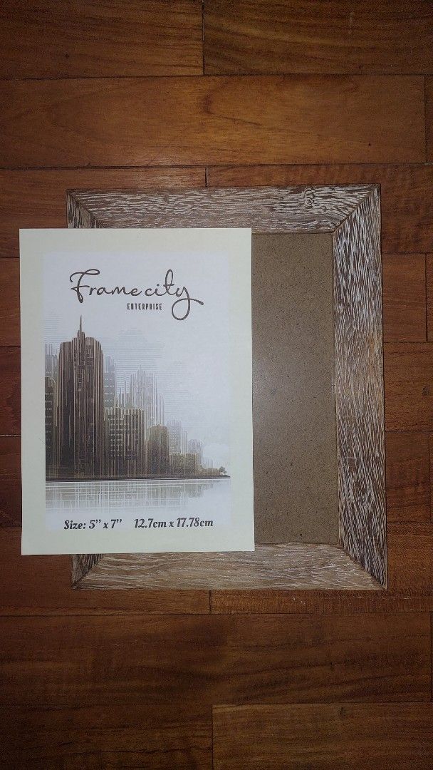 Picture Frames64885411633026116