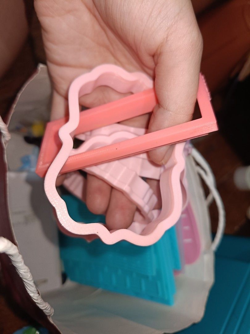 PreLoved Used Once AirDry Clay Tools (Category: Craft Supplies & Tools) located in Paranaque City. Submitted by mscath.varietyshop (Listing ID 1360952290, Image 3). Description: take all na po. with Free pompom Makers. WYSIWYG actual photo posted..