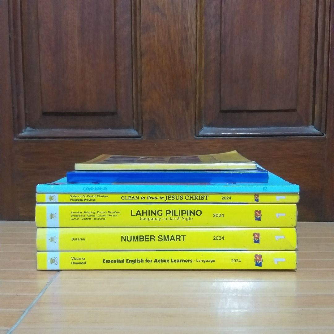 Rex Grade 1 Textbooks Bundle (Newer Version) (Category: Textbooks) located in Antipolo. Submitted by bebandbeb (Listing ID 1360957489, Image 1). Description: Rex Grade 1 Textbooks Bundle (New Version) Includes: - Jesus - Compukids Jr - Lahing Pilipino (2024) - Number Smart (2024) - Glean to Grow in Jesus Christ (2024) - Essential English for Active Learners (2024) - Prime Mathematics Notebook Used, Good Condition Might contain sticker label, writ