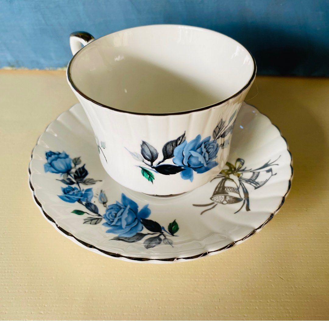 Royal Stafford silver wedding (Category: Coffee & Tea Tableware) located in Dapitan. Submitted by clarisasan19348 (Listing ID 1360945151, Image 1). Description: 3pcs available.