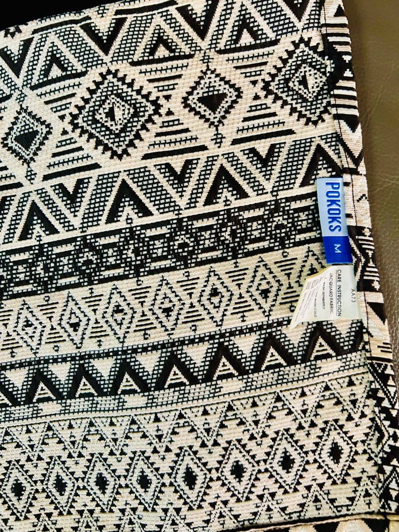 Samping pokoks (Category: Babies & Kids Fashion) located in Kuala Lumpur. Submitted by mh123029 (Listing ID 1360937708, Image 1). Description: Samping pokoks M size. Cod or please arrange your courier.